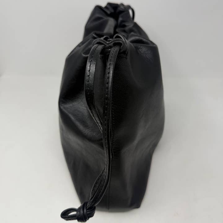 Artisan Stories - Vente Sac à bandoulière – femme - Sac en cuir fait main – Noir4