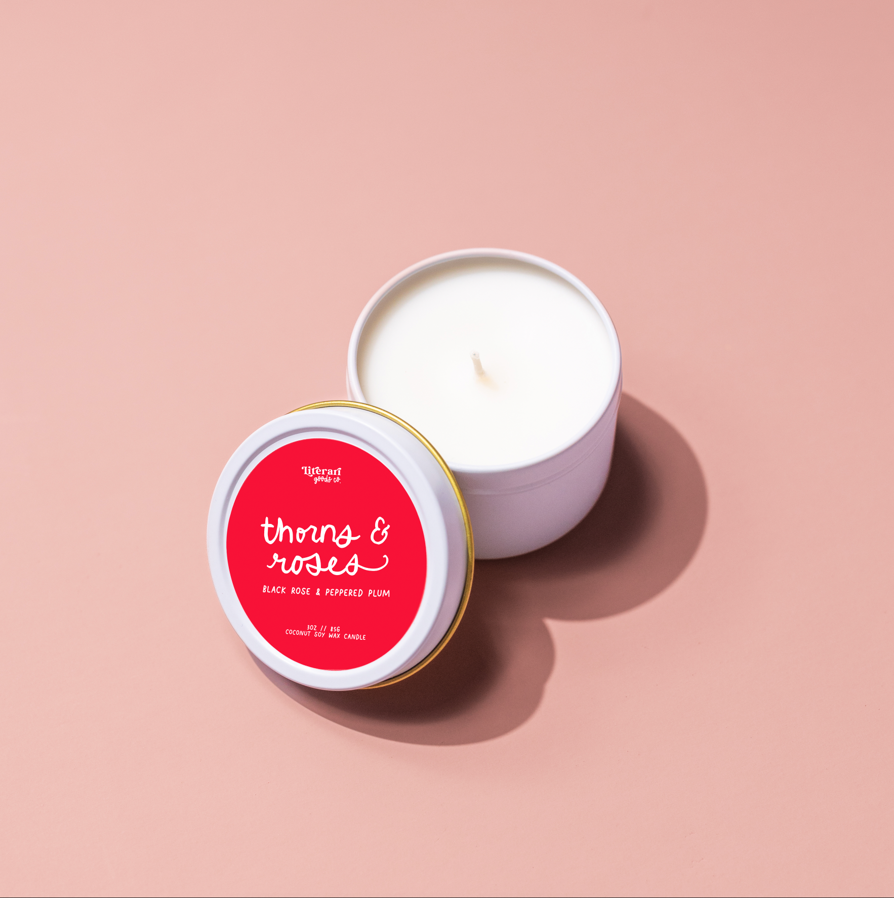 Literari Goods, Co | Book Themed Candles + Gifts - Venta al por mayor Vela aromática de viaje - Vela de viaje Bookish, mercancía para libros, relleno de calcetines ACOTAR2