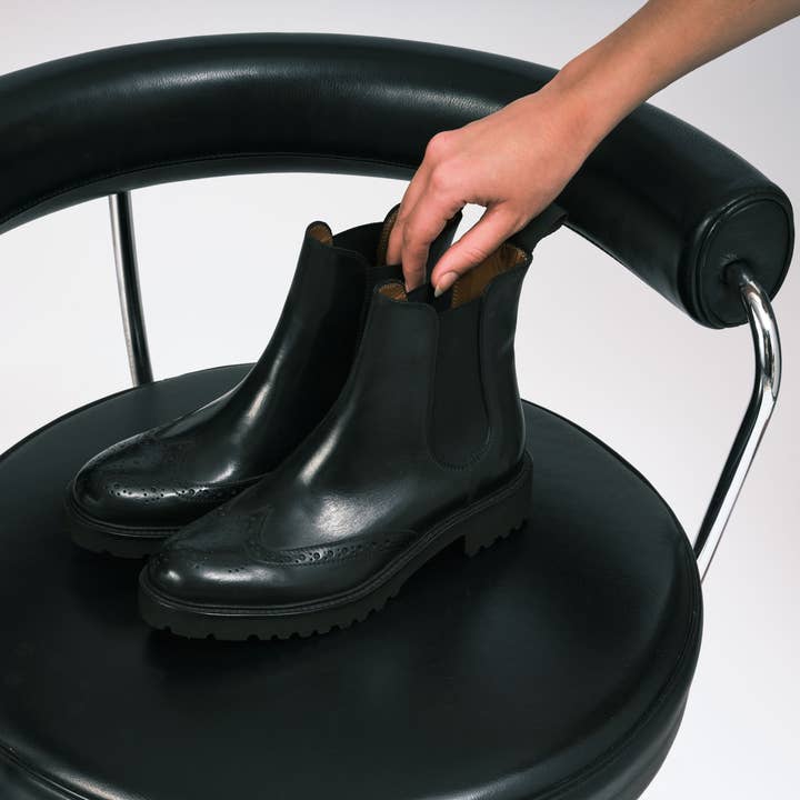 Stivaletti chelsea di colore nero - Art.BP1830 per la vendita all'ingrosso da parte di British Passport