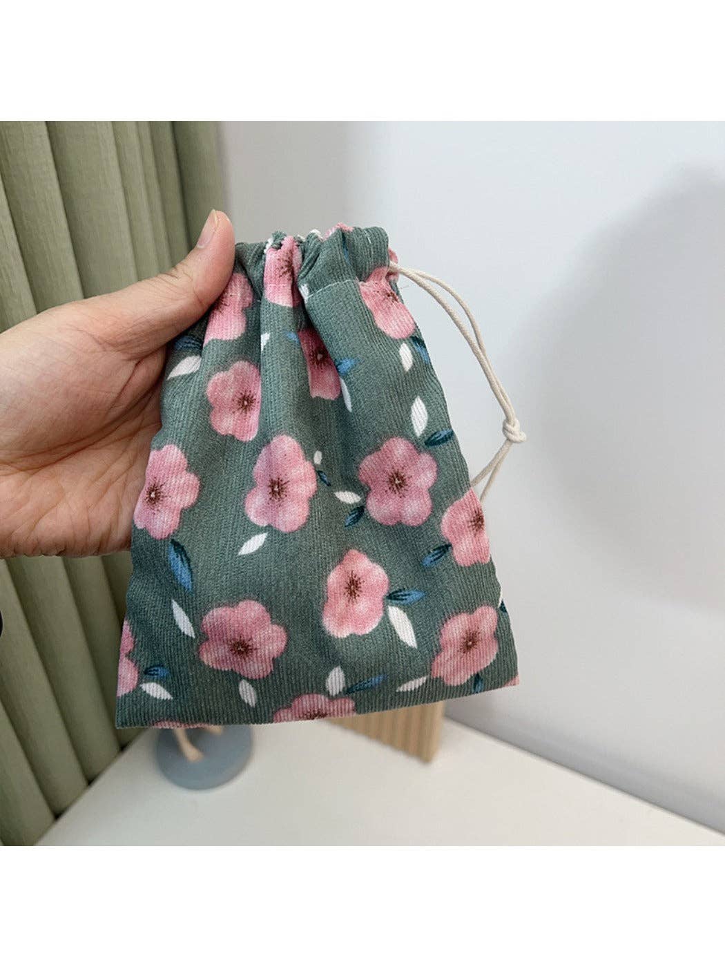 Funkyrel® Atzbranding Limited - Wholesale Pouch - Women's - Cosbai - Floral Drawstring Pouch - Mini & Portable7