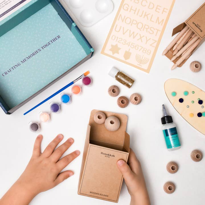 Hanukkah Kits – wholesale DIY craft kit – Child – DIY Hanukkah Menorah Kit – Kids’ Wooden Craft Activity1