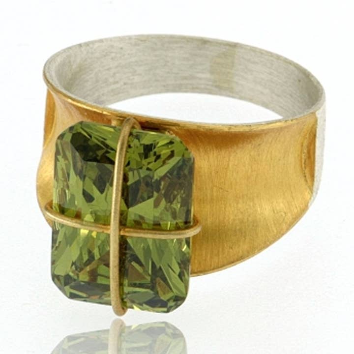 KF 717VCZP for wholesale by Mysterium Collection