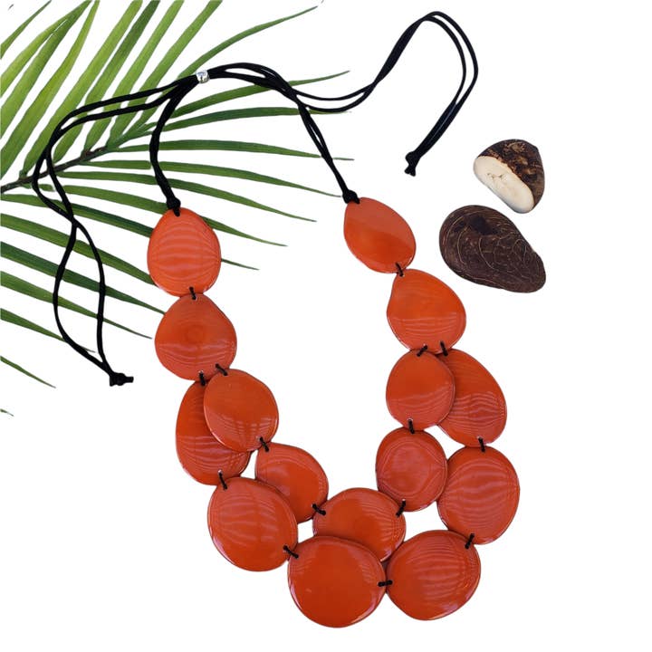 Collier audacieux et magnifique - Couleurs estivales aquas et bleus pour la vente par Organic jewelry by Allie