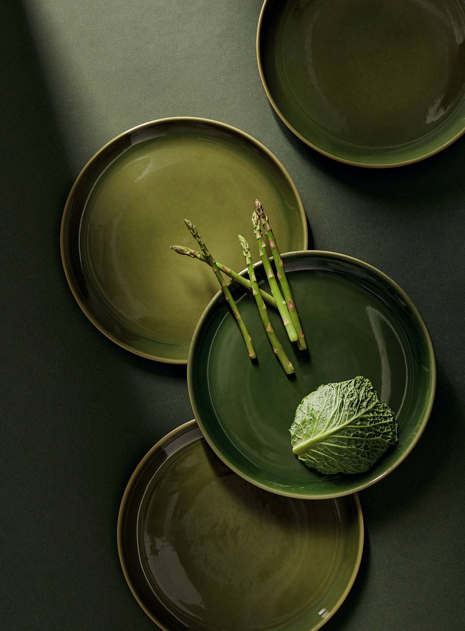 GHARYAN Stoneware & Olive Wood Tableware | Ships from USA - Vendita all'ingrosso Piatto - Piatto Piano in Gres Fatto a Mano | Edan 11,2"4