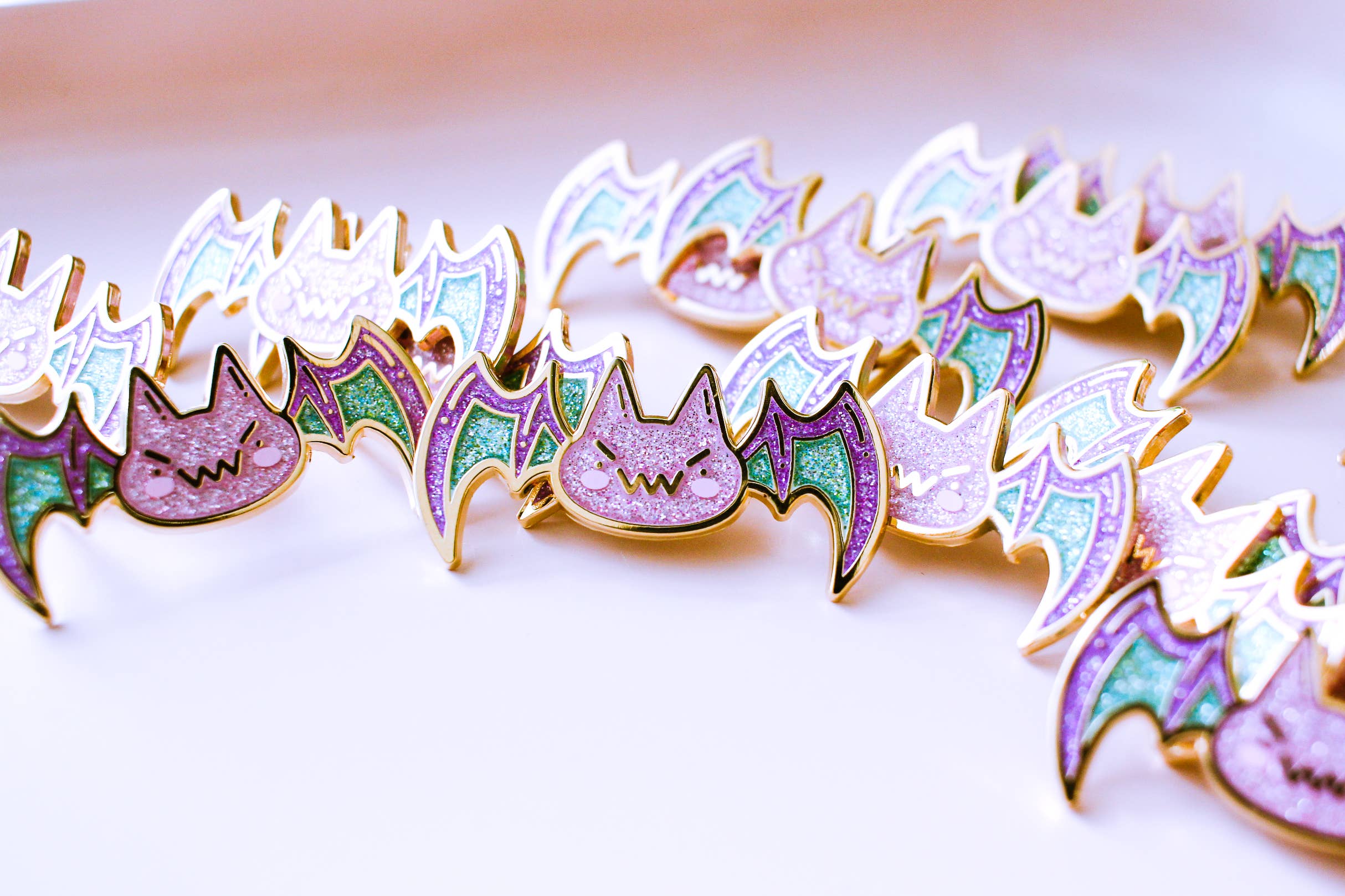 Shark City Slicker - Wholesale Lapel Pin/Button - Bat - Enamel Pin2