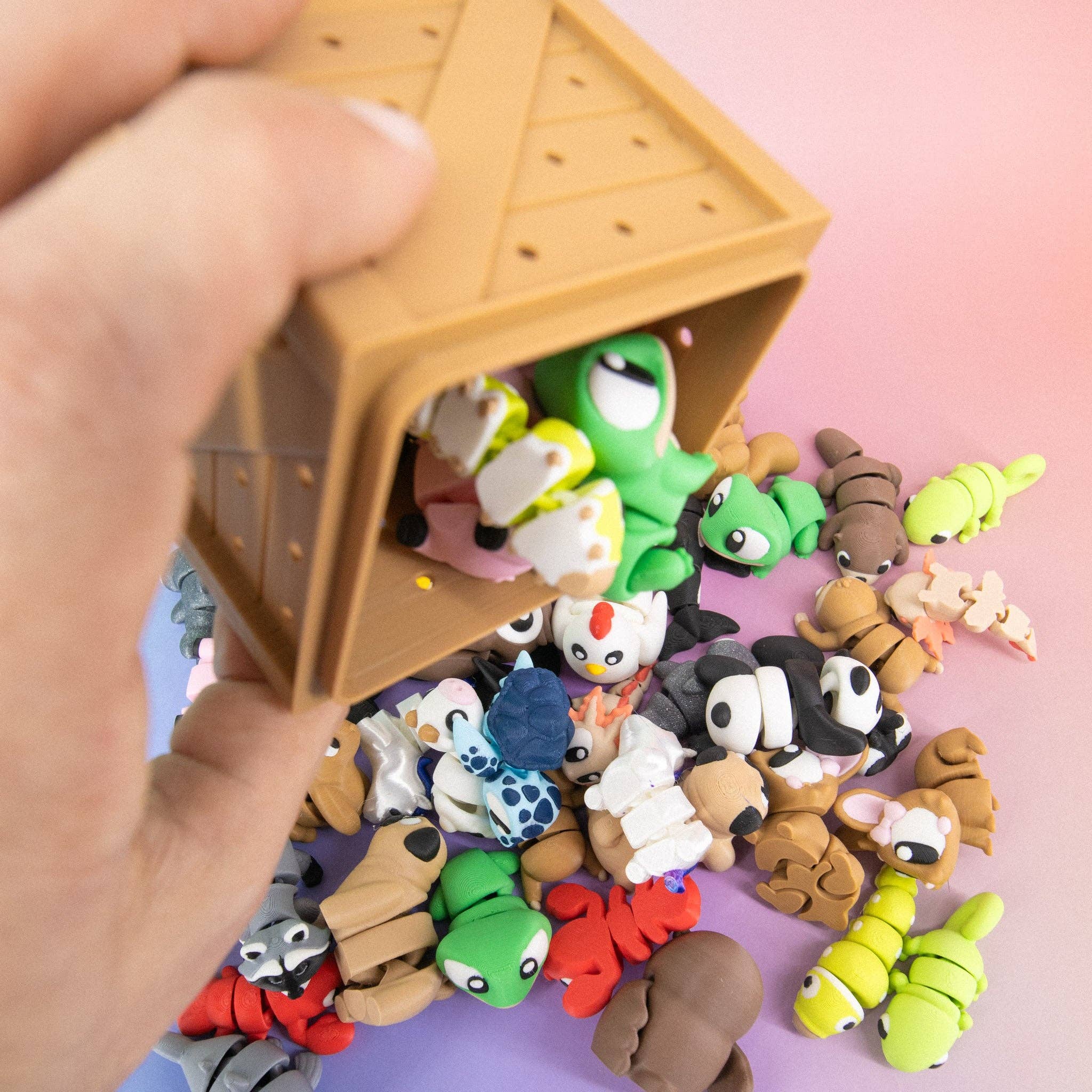 Super Fantastic - Wholesale Fidget Toy - Kids - Pocket Pal: Random Assortment Crate5