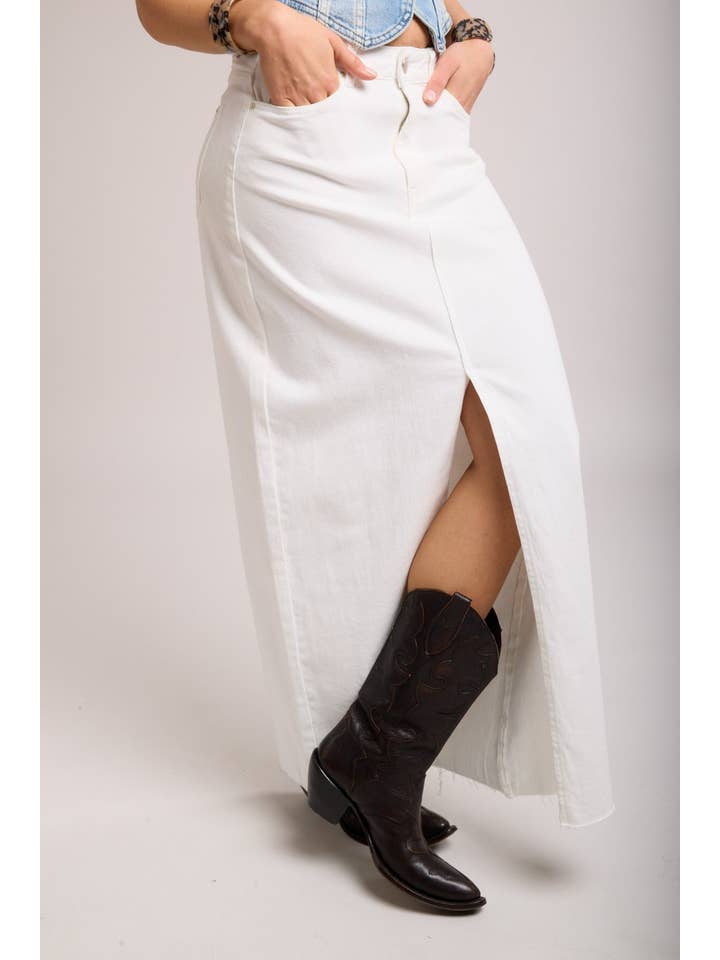 Jupe fendue avant blanc - Pauline for wholesale on Faire