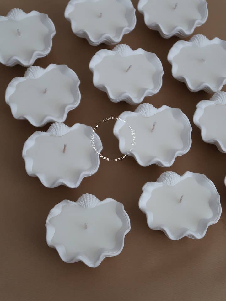 Mini clam shell - custom scented candle | Summer candle for wholesale by Jeune Home