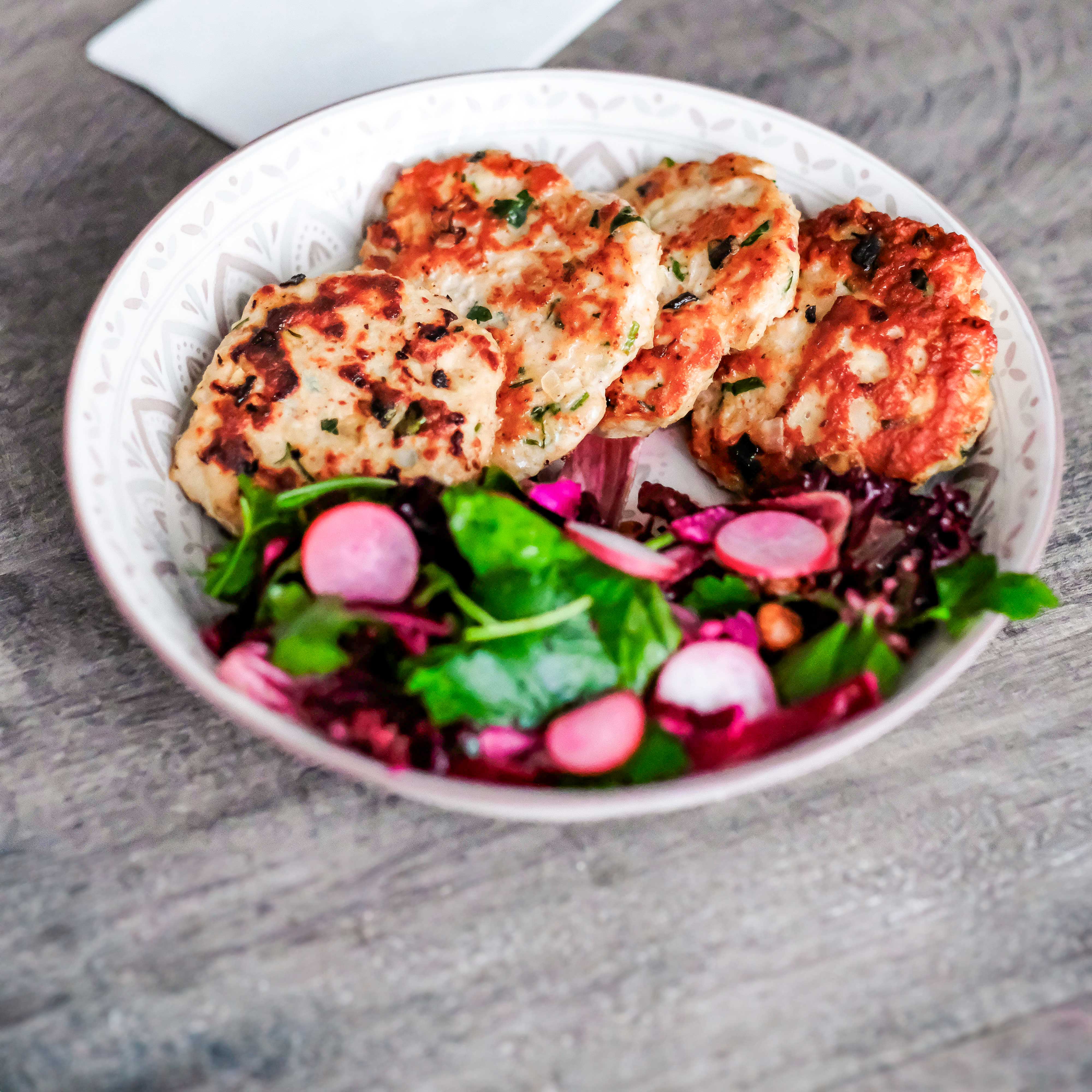 Pig of the Month - Wholesale Beef - *NEW* 3 Cheese Bacon Chicken Patties1