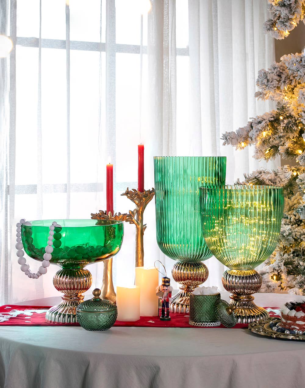 A&B Home Group Inc. - Wholesale Vase - D10.2x16" Emerald Fluted Elegance Glass Vase - Green7