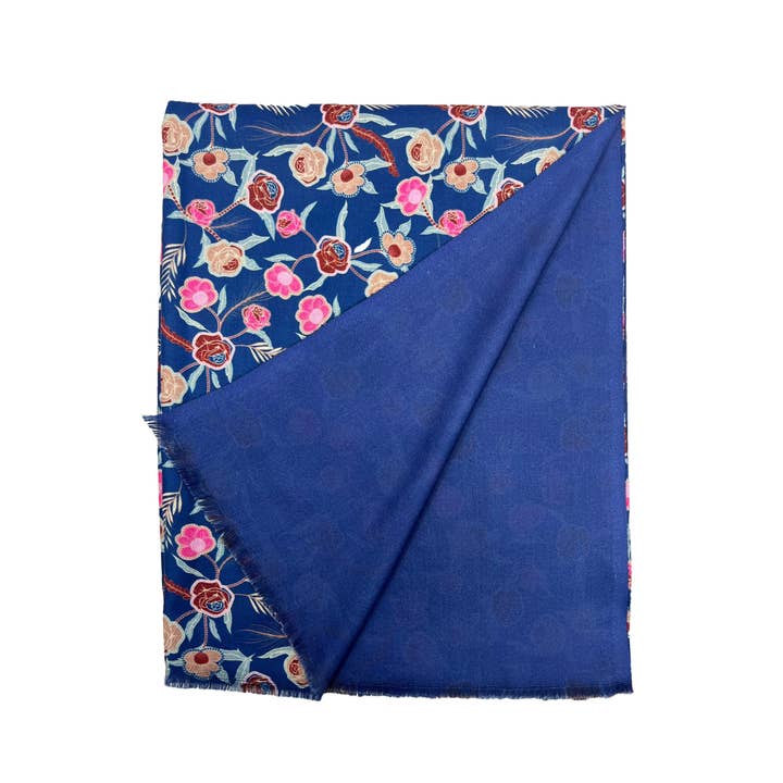 Flottan Ros- och blandblommig ullsjal med fransar för wholesale på Faire1