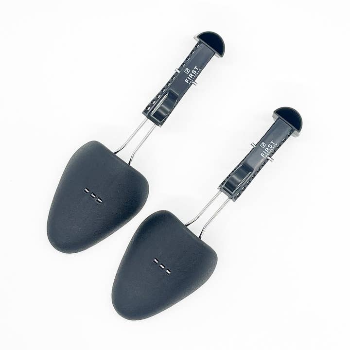 Plastic Shoe Stretcher for wholesale by First Amsterdam