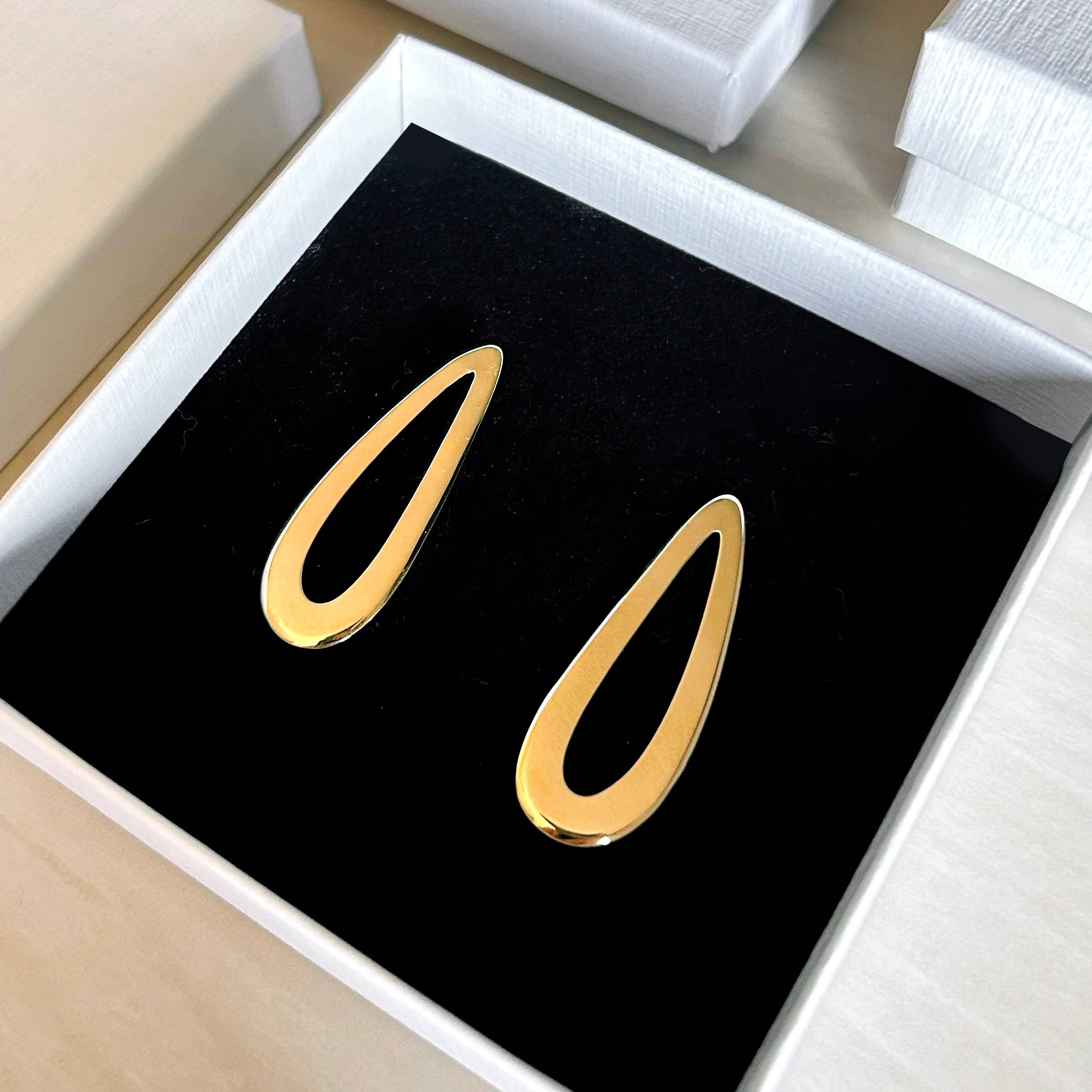 Love Lori Michelle Jewelry - Wholesale Dangle Earrings - Swoop Curved Drop Hoop Earrings3