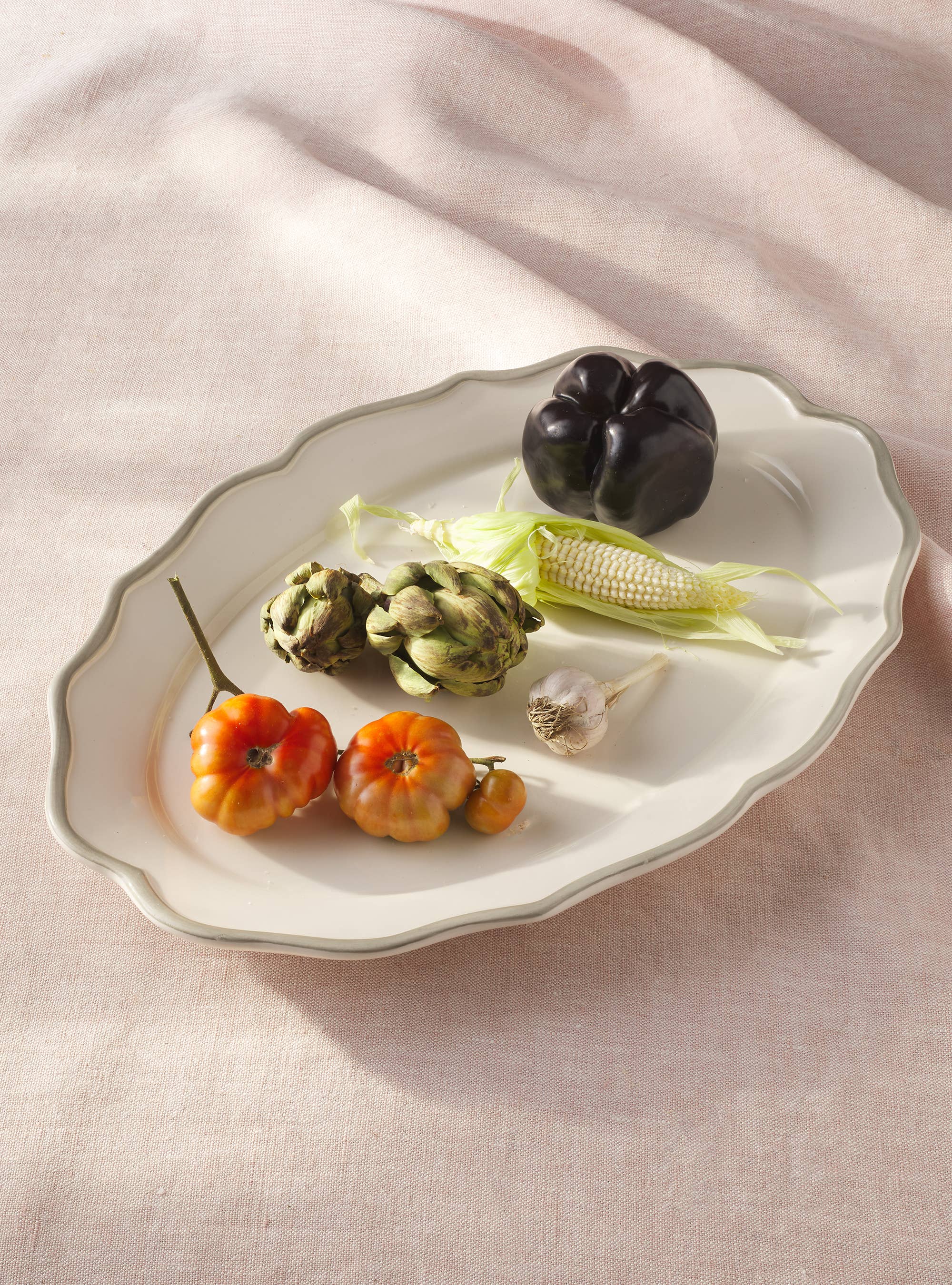 Maison Madison Home - Wholesale Platter - Sylvia Hand-Painted Oval Platter 15,5''0