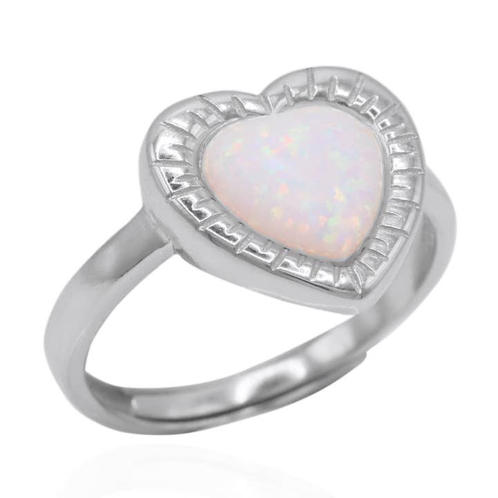 Bague en forme de cœur opale Roxanne | Argent sterling 925 pour la vente par LUNA CHARLES EMRA LTD
