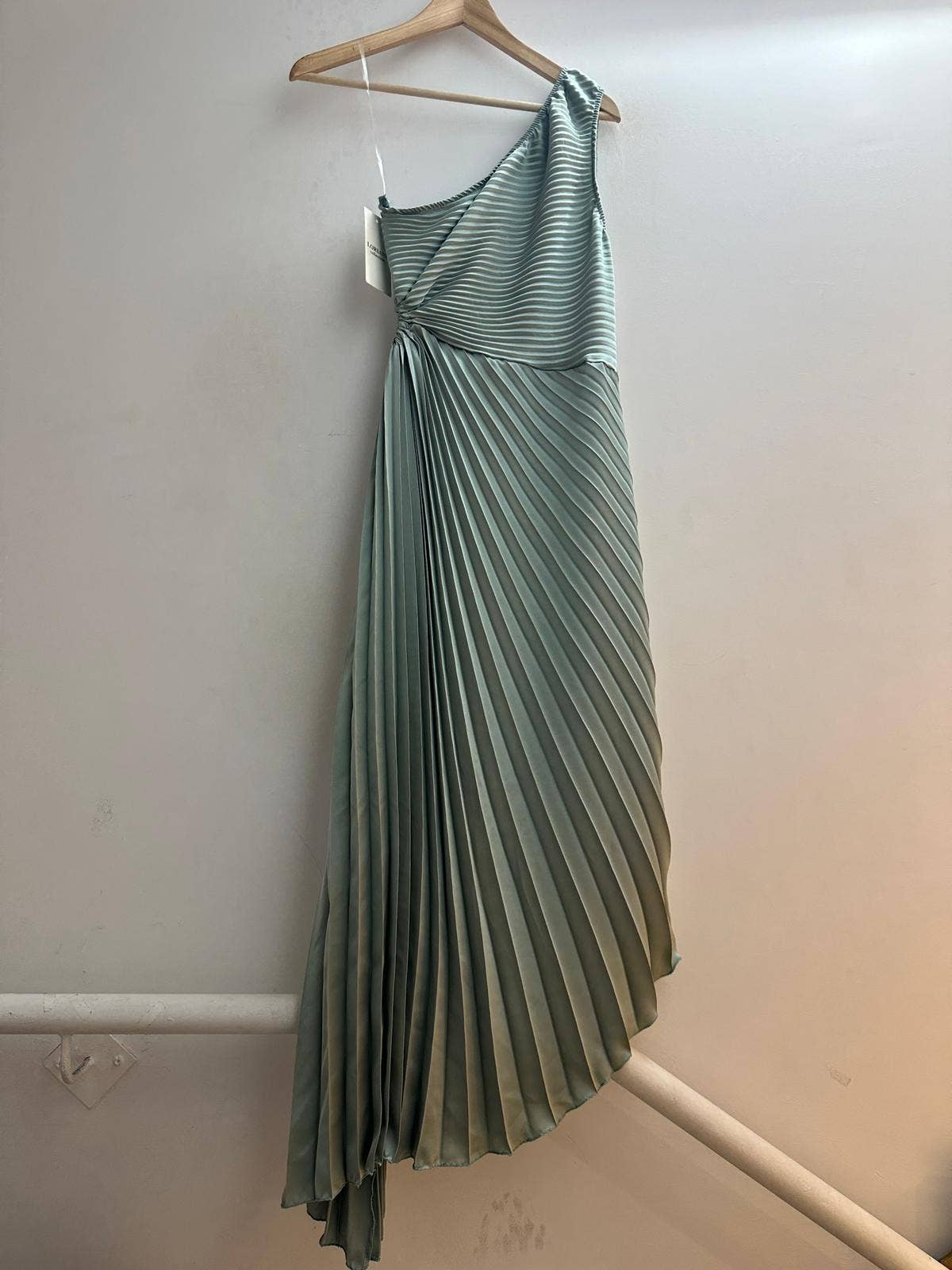 LORIANE – Vestido - Mulher por atacado – Vestido longo assimétrico plissado12