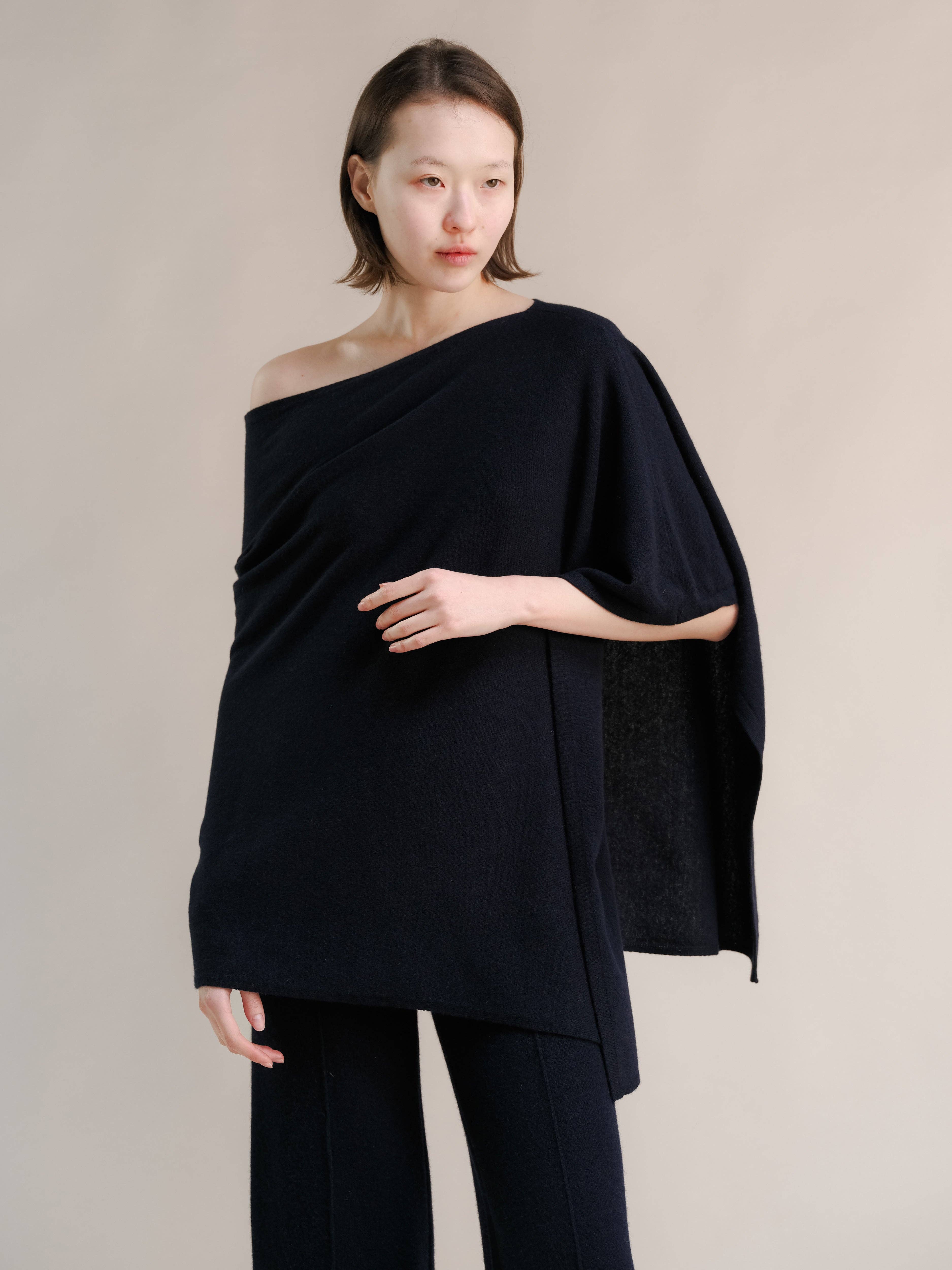 Lèmme - Wholesale Poncho - Women's - Cashmere Mix Asymmetric Poncho20