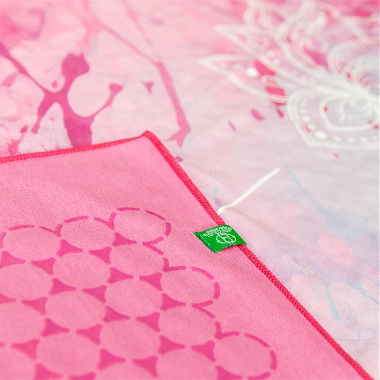 Divasya - Wholesale Yoga Towel - Yoga Towel Set | 1 Yoga Towel with Silicone Honeycomb Structure & 1 Face Towel | in 6 Colors14