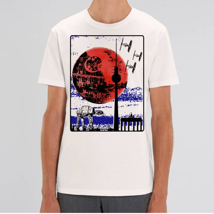 That's No Moon Berlin Unisex T-Shirt for wholesale by Meeplings | Handmade in Berlin