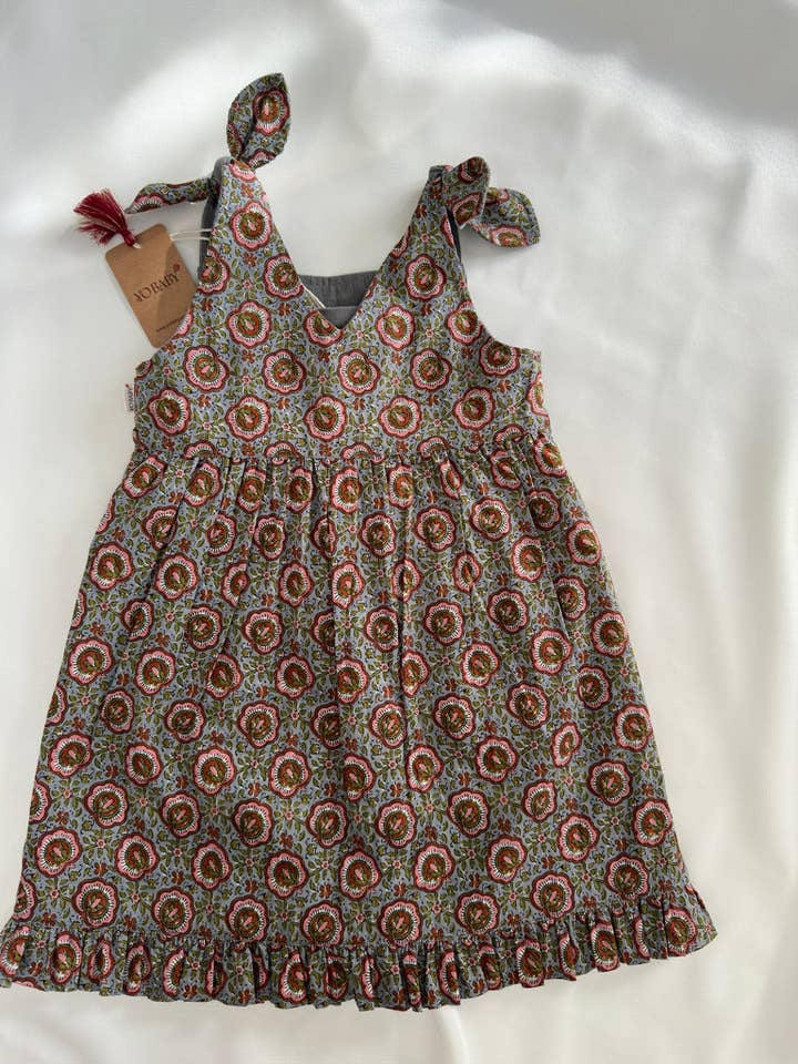 Yo Baby - Wholesale Dress - Kids - Reversible Solid Grey Corduroy & Grey Floral Printed Ruffle Dress5