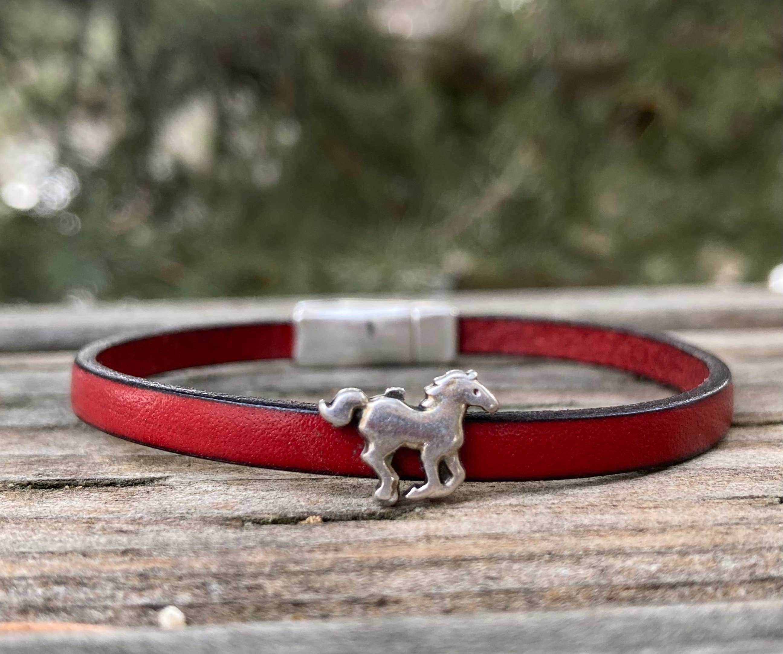 Rox-anne - Wholesale Bangle Bracelet - A Horse is a Horse of coarse!2