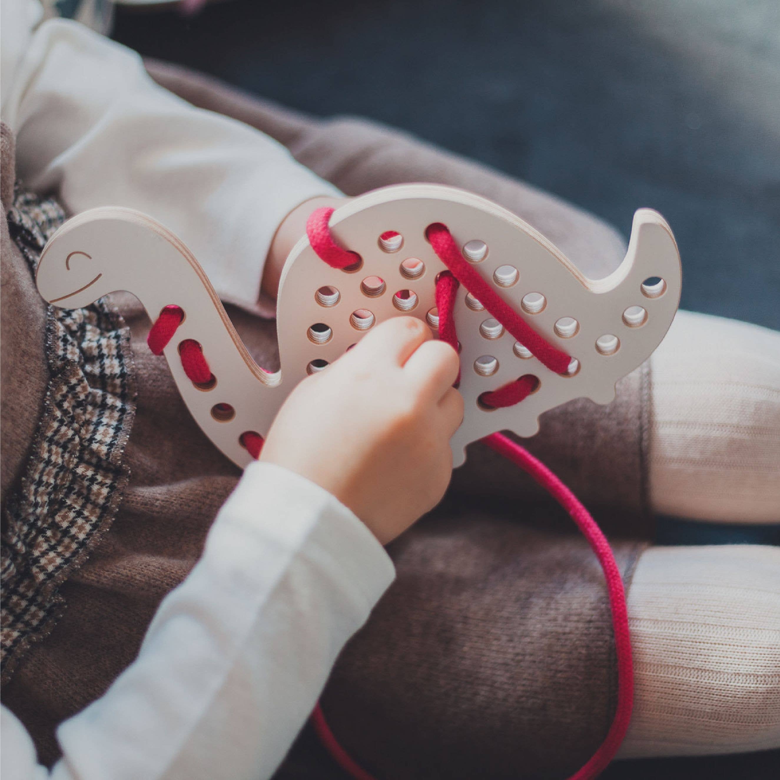 milin - Venta al por mayor Juguete de madera - Niños - Max the Dinosaur, juguete de cordones de madera, montessori6