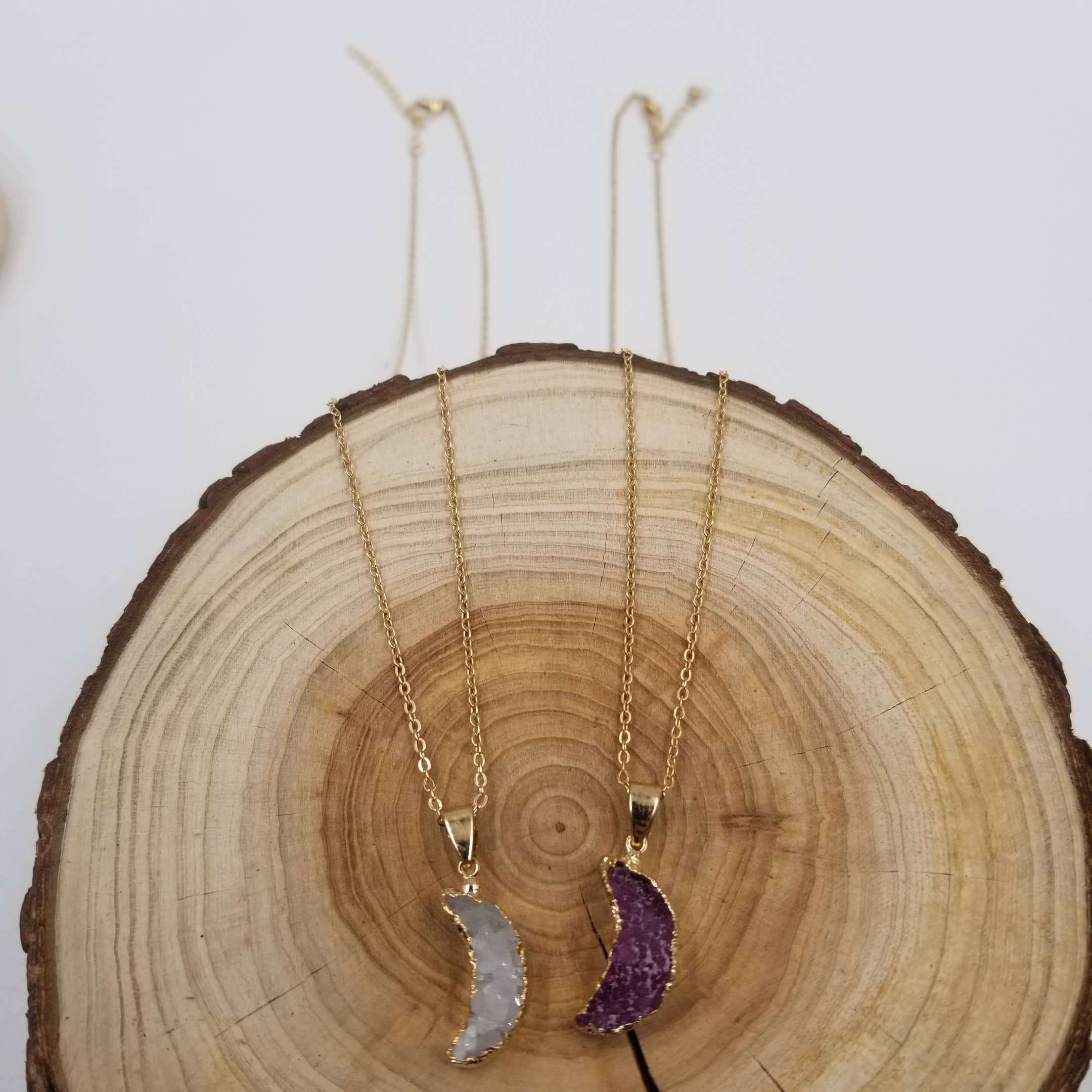 CHAKRA JEWELRY – wholesale Pendant/charm necklace – Natural Crystal Moon Pendant Necklace2