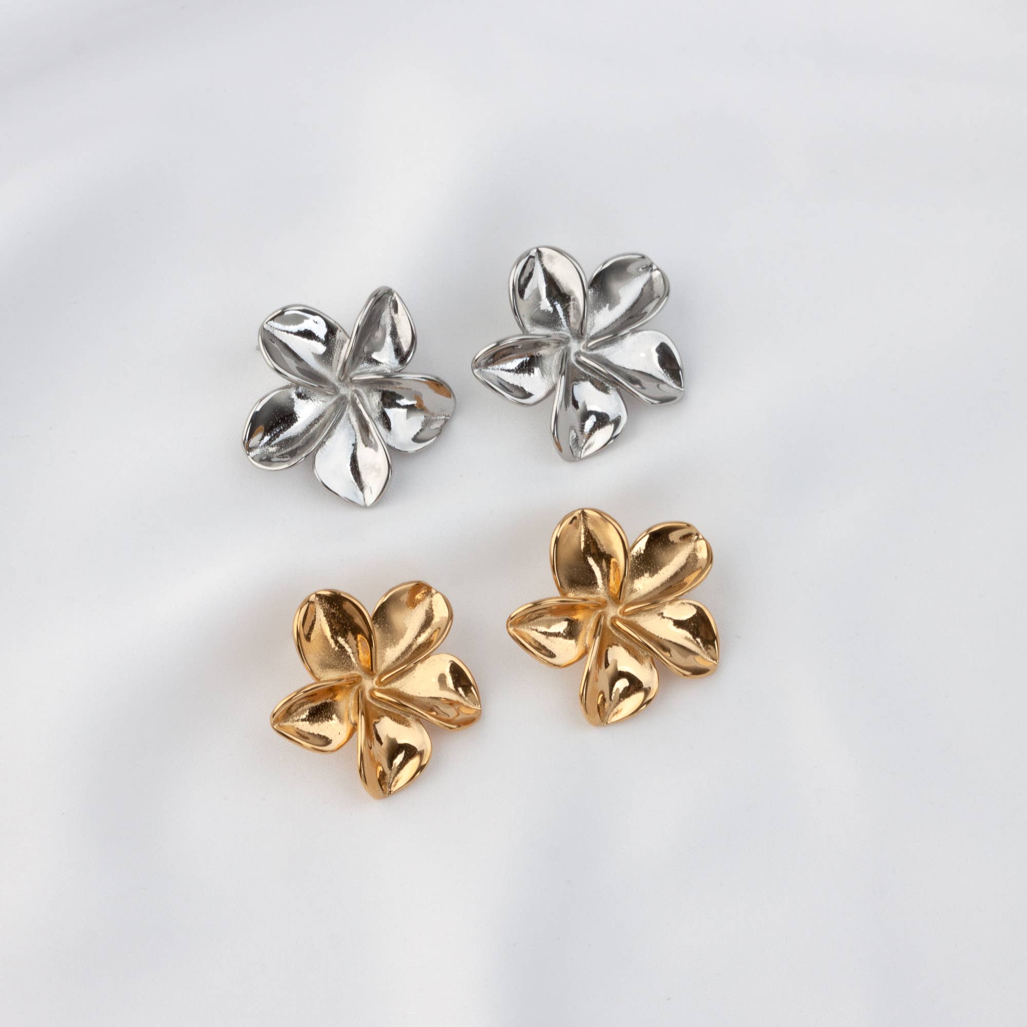 Shebiju - Wholesale Stud/Post Earrings - Steel Leaf Earring YE2212080