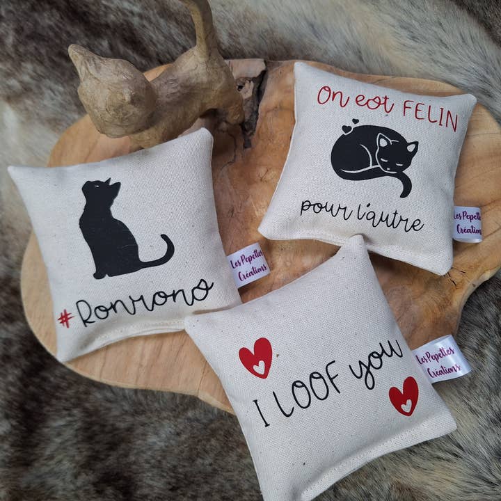 FUNNY PILLOW for wholesale by Les Pepettes Créations
