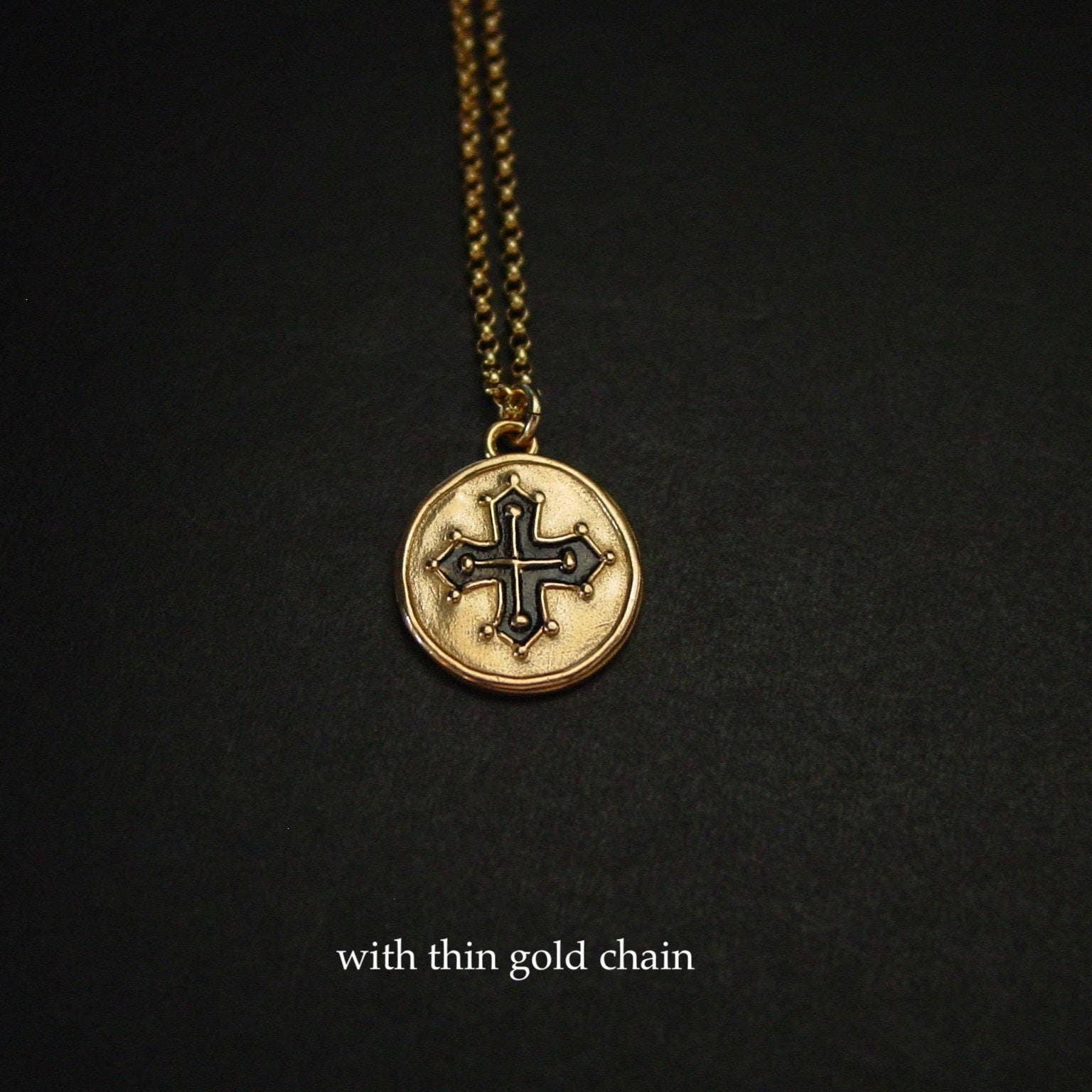 Vis a Vis Jewelry – Engroshandel Halskæde med vedhæng – Lille occitansk kryds halskæde3