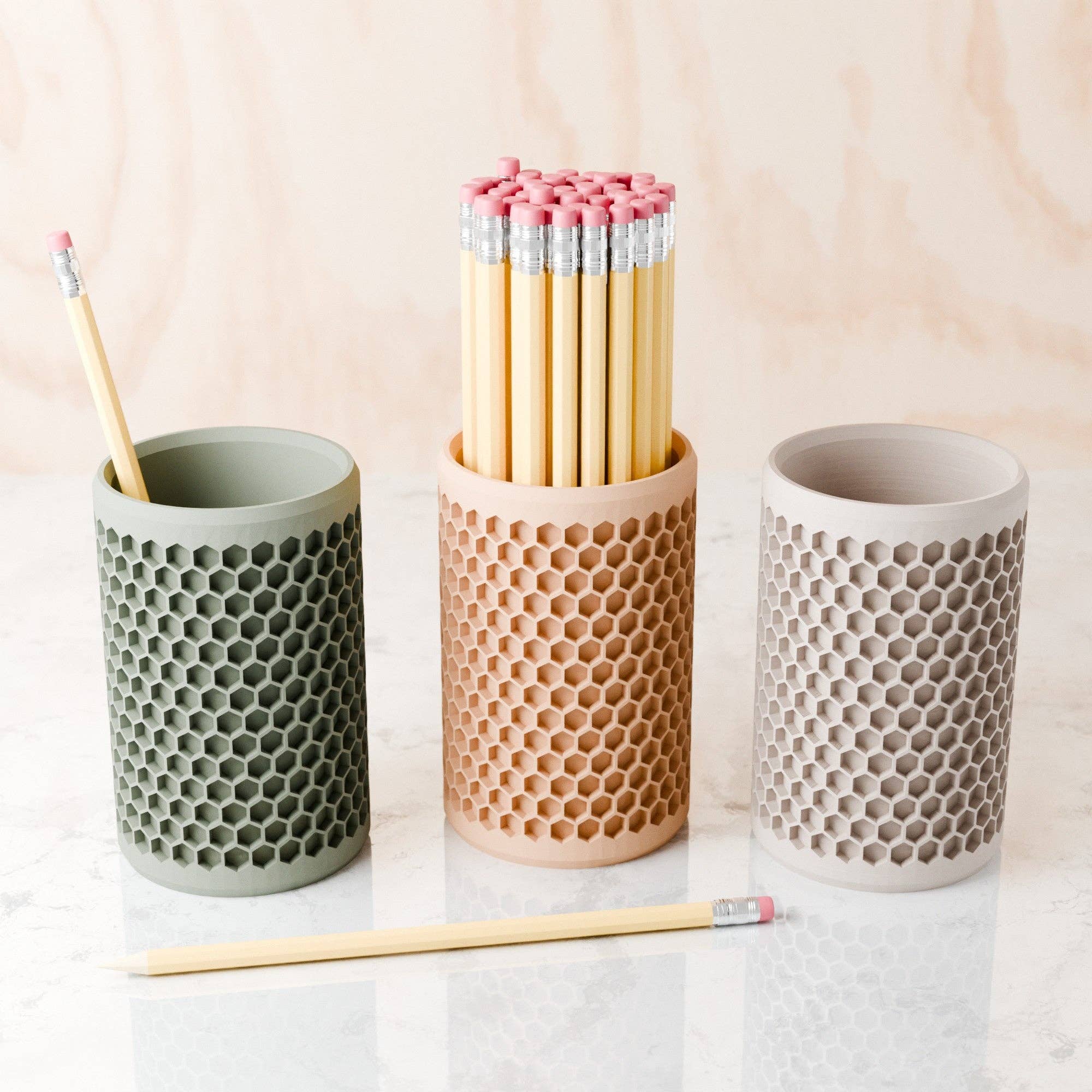 Modernized Pottery – wholesale Pencil holder – Modern Honeycomb Pencil Holder3