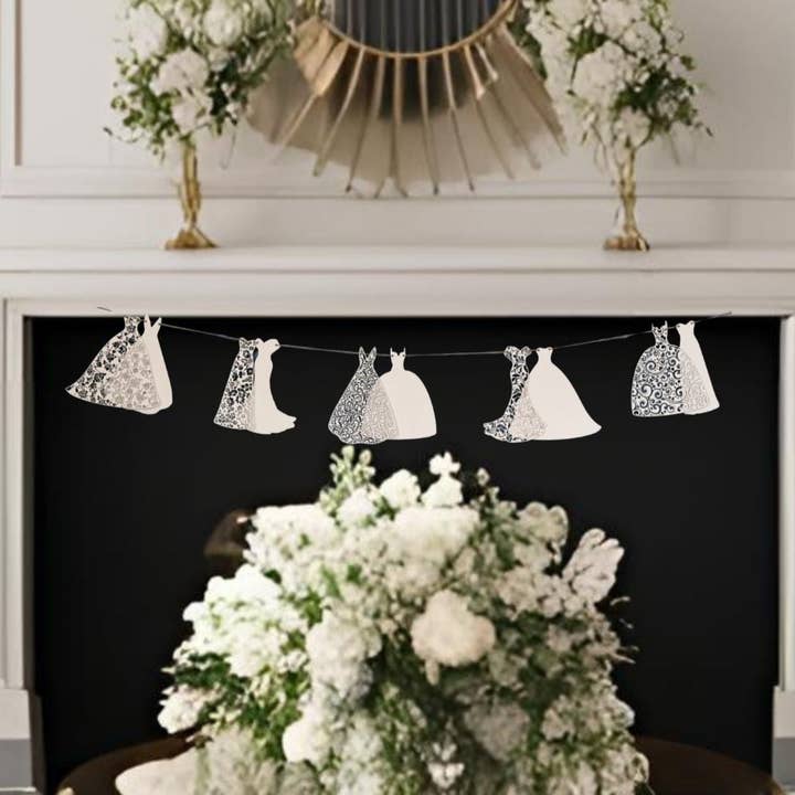 De Bruiloftsslinger - Bruid en Bruid voor wholesale door The Creative Garland Company