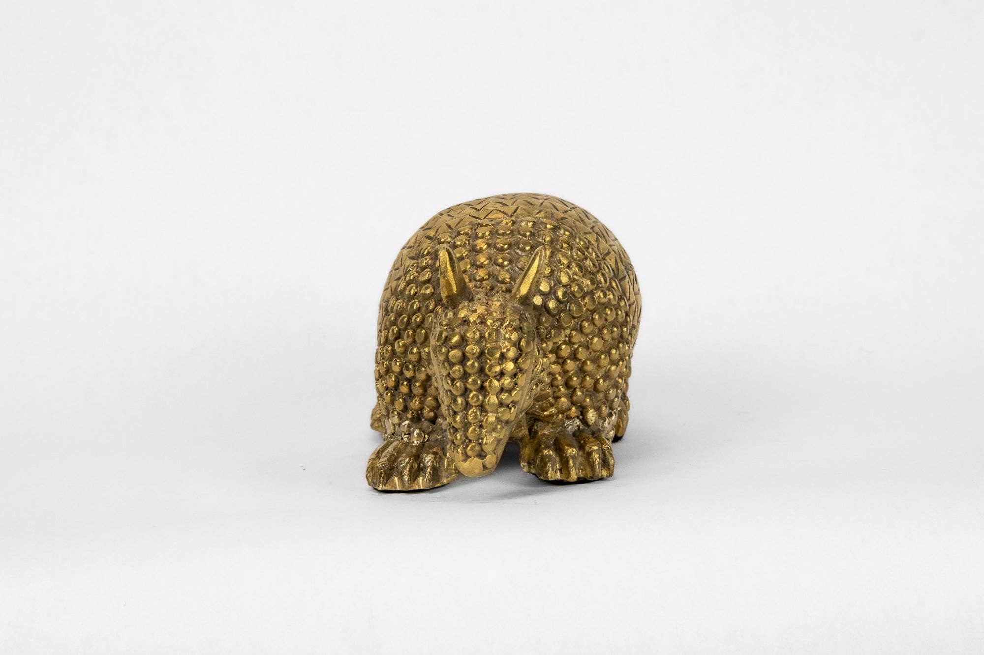 PRIZE - Wholesale Sculpture - Armadillo Sculpture in Brass4