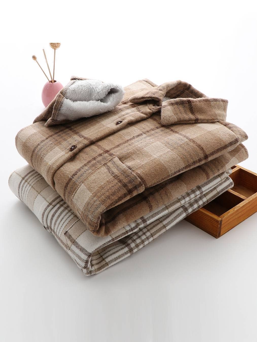 Rosa Clothing - Wholesale Shirt Jacket/Shacket - Women's - Plaid warm fleece lined button shirt jacket Shacket22