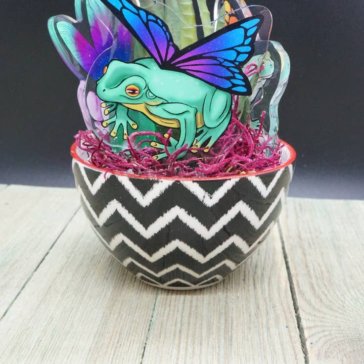 Goblin Grimm Gifts - Wholesale Garden/Lawn Stake - Flutter Frog Plant Sticks2