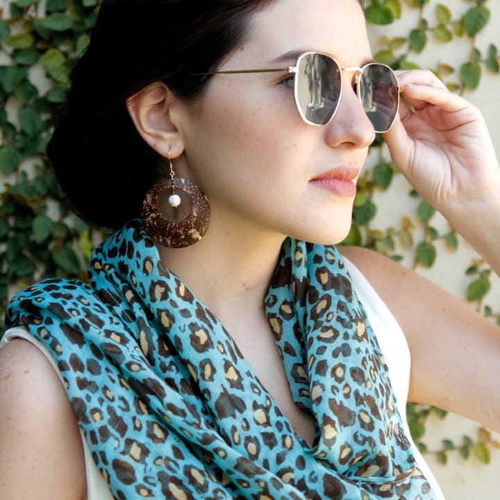 Coco & Souls – Brincos de argola por atacado – Brincos de concha de coco marrom pedra branca2