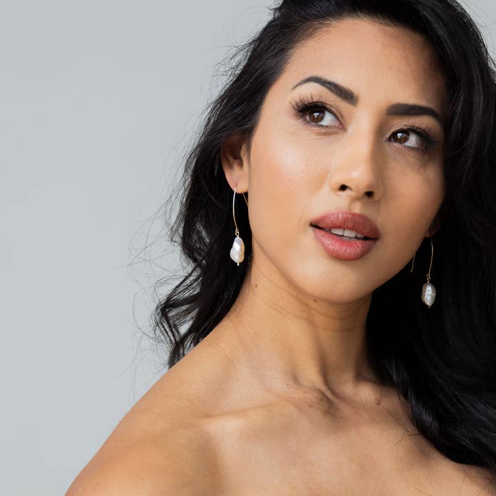 Statement-Perlenohrringe, hochwertiger Drop Bridal Style für den Großhandel von Love Story Atelier