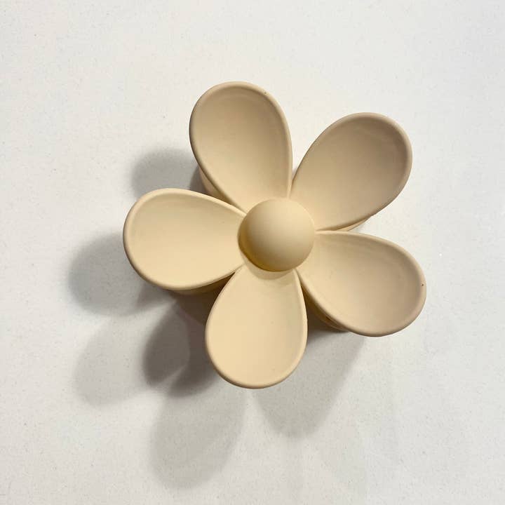 Gracie's Closet - Wholesale Hair Clip - Women's - Flower Claw Clips1