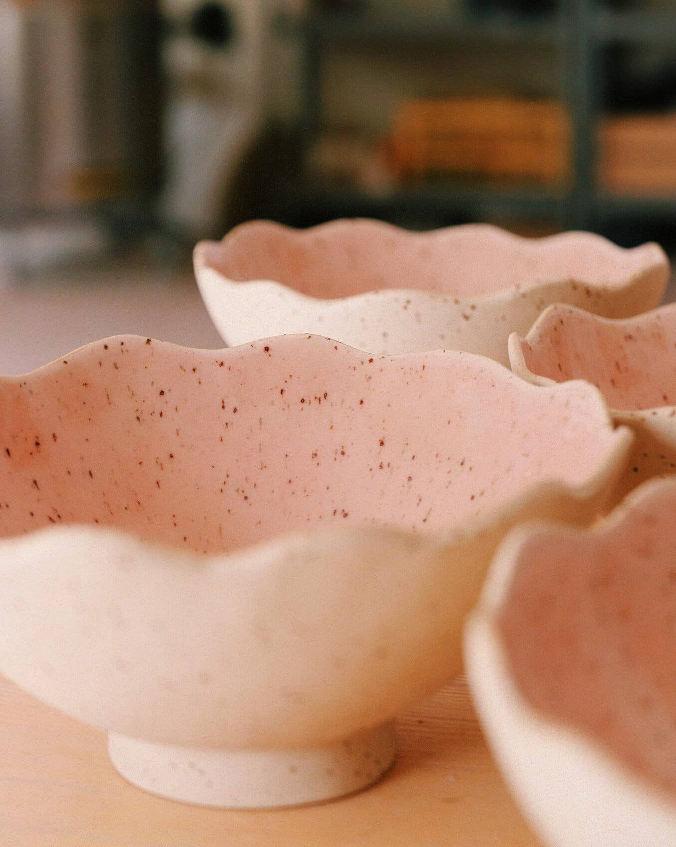 Ohyoko ceramics - Wholesale Serve Bowl - Handmade ceramic stoneware bowls with waves9