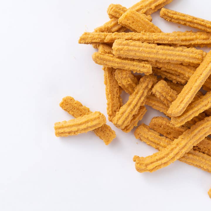 Lizzie's Cheese Straws - Wholesale Puffed Snack - 8oz. Classic Cheddar Cheese Straws