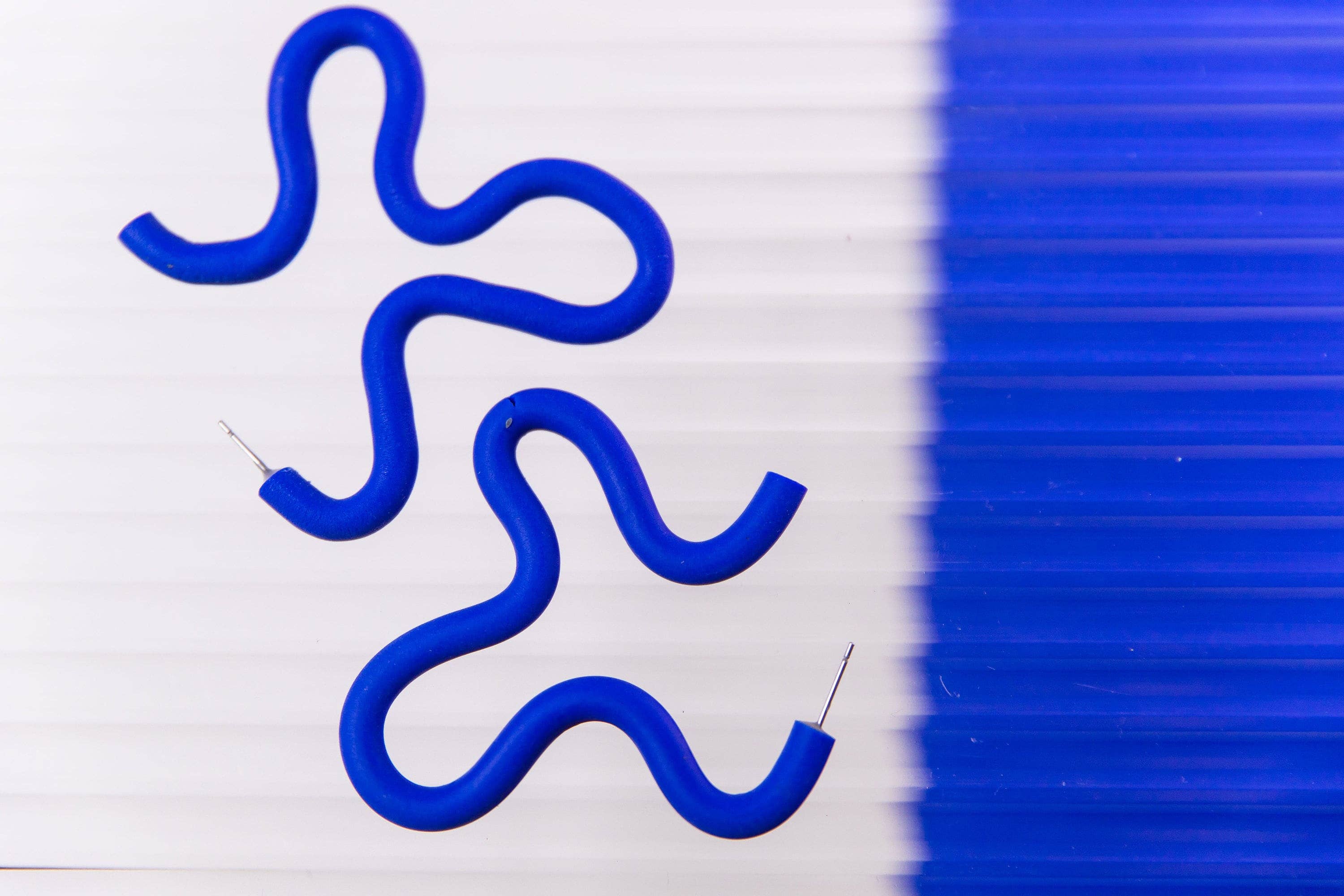 Mono - Wholesale Hoop Earrings - polymer clay squiggle earrings in 8 different colors. 7