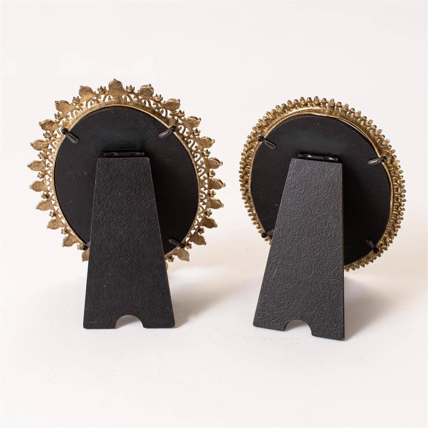 Audrey's Home & Gift – wholesale Picture frame – Gold Filagree Oval Frame With Mini Pearls (2 Styles)5