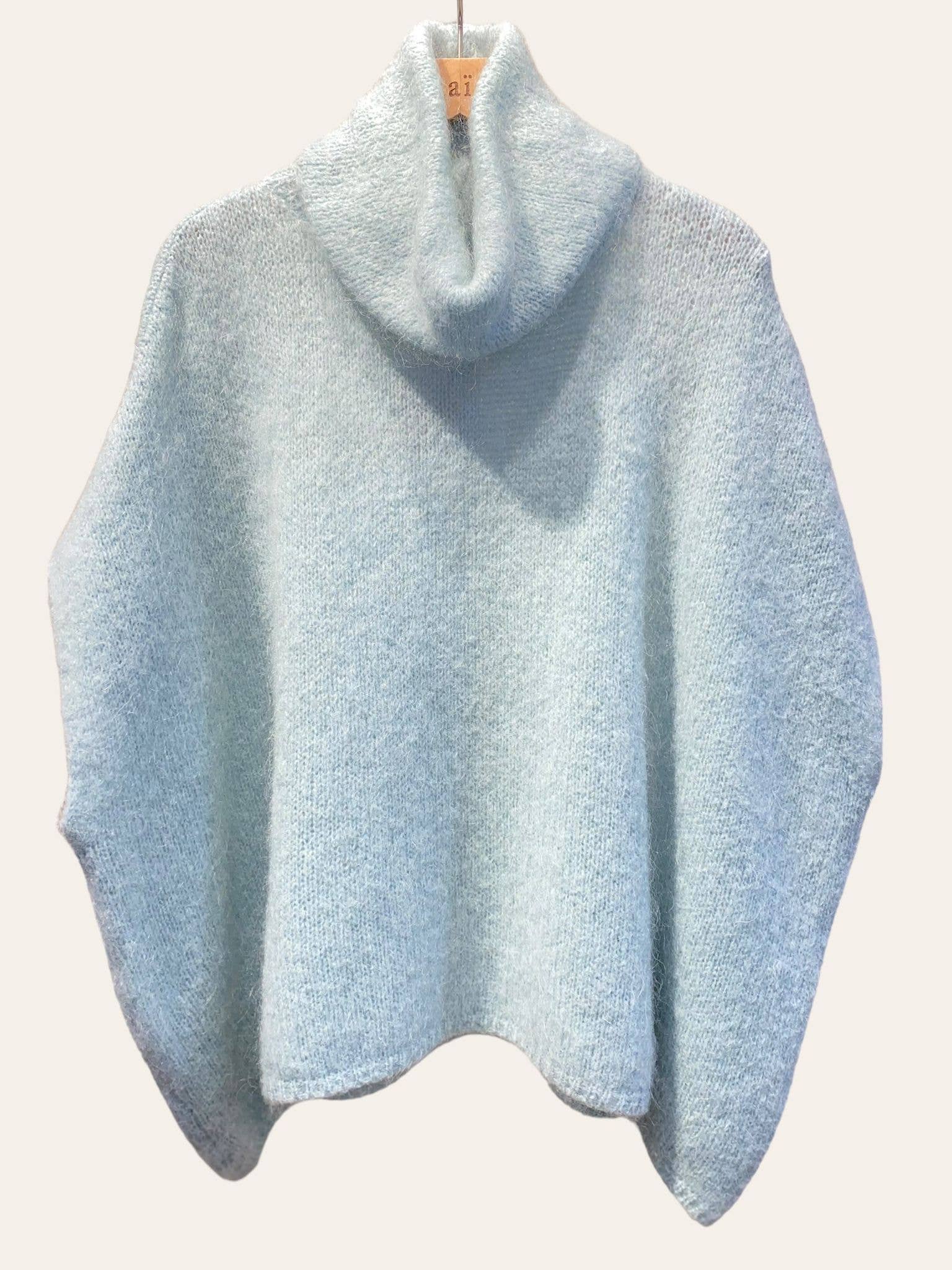 NAÏS PARIS – wholesale Poncho - Dam – Polotröja i ponchostil i mohair och ull43