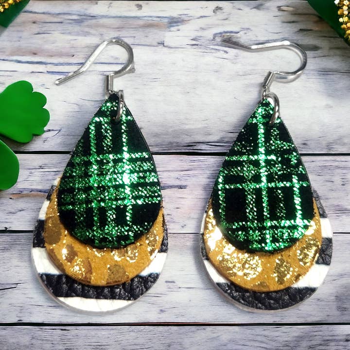 Gouttes vertes/dorées et rayées pour la vente par Bushleys Beauties, LLC