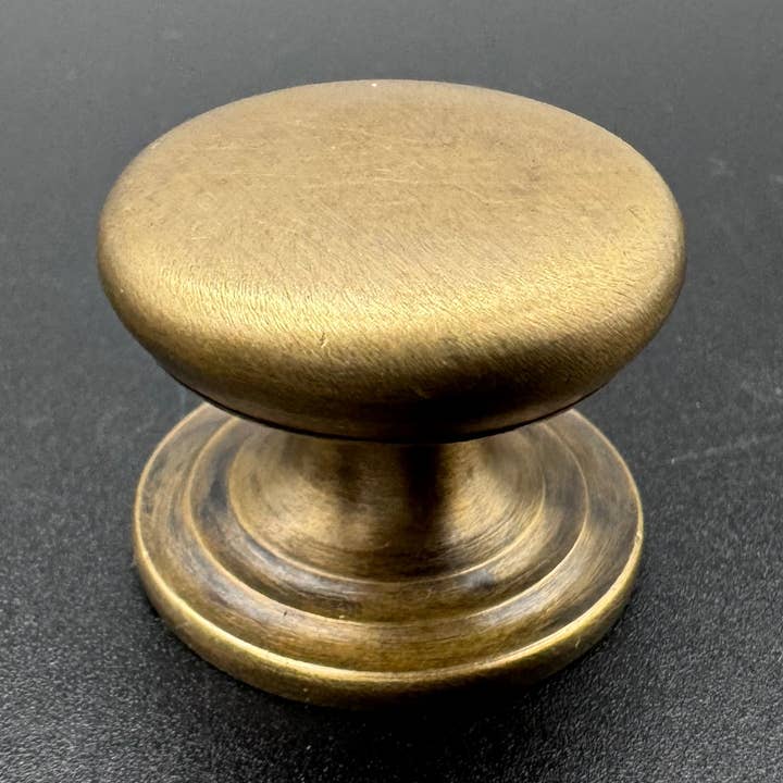 Bronze Betty - Wholesale Knob/pull - Round Dome Knob with Ringed Base, 3cm0