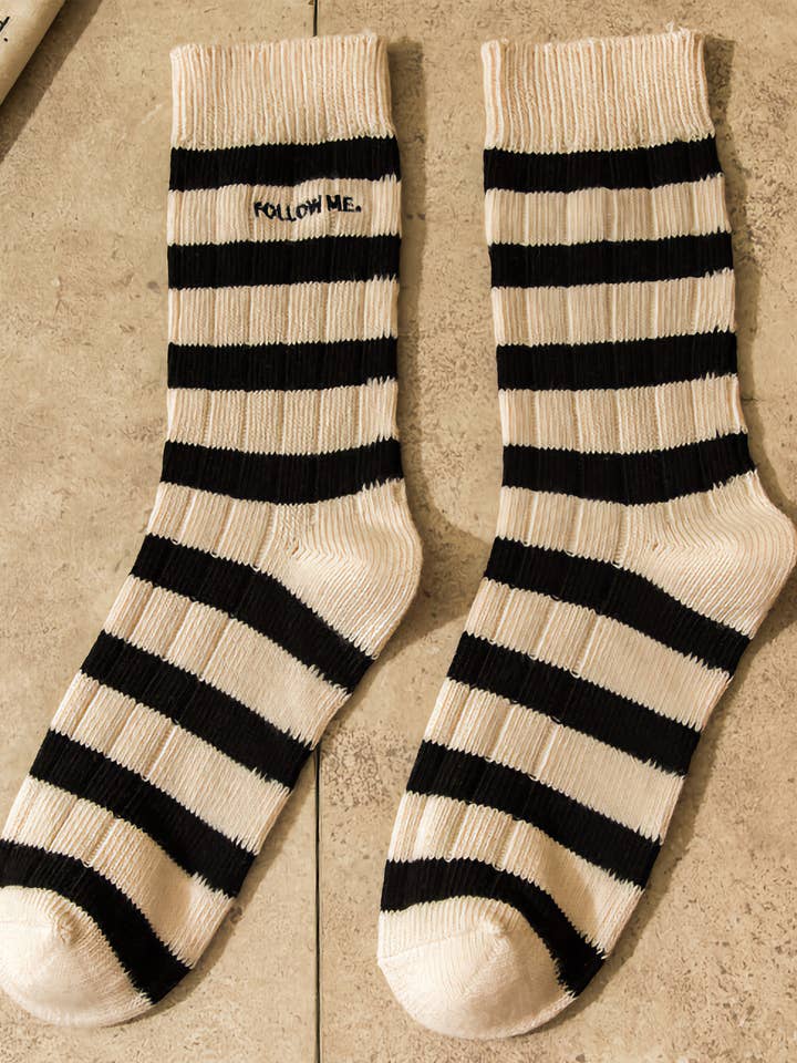 Happy Knits – wholesale Socks – Unisex – Unisex Vintage Stripes - Classic Striped Socks for Everyone7