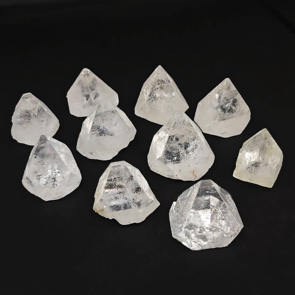 Shamans Crystal - Wholesale Spirituele steen/kristal - Apophylliet Piramidetoppen1