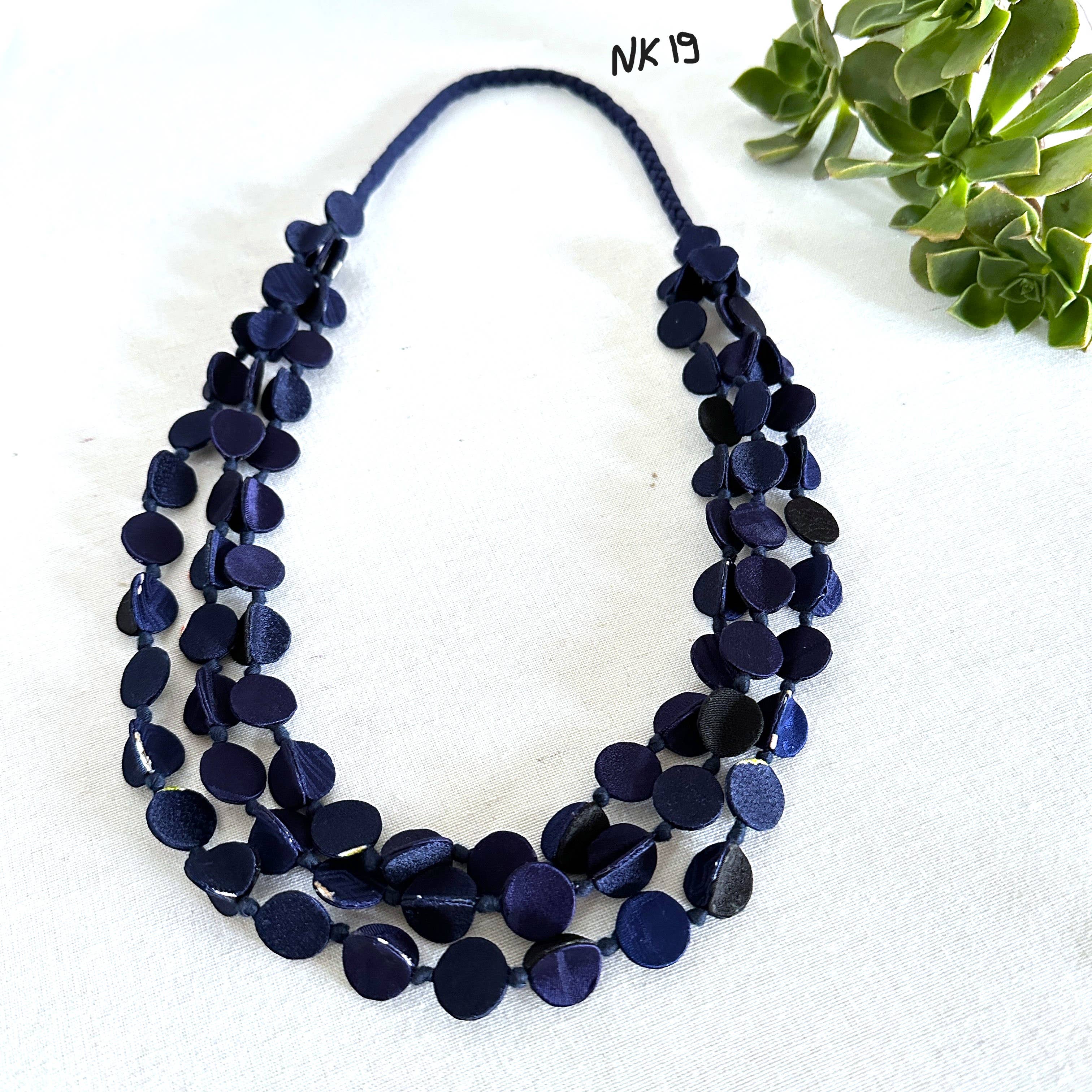 Sophie Silks - Vente Colliers plastrons - Collier kimono en corde à trois brins19