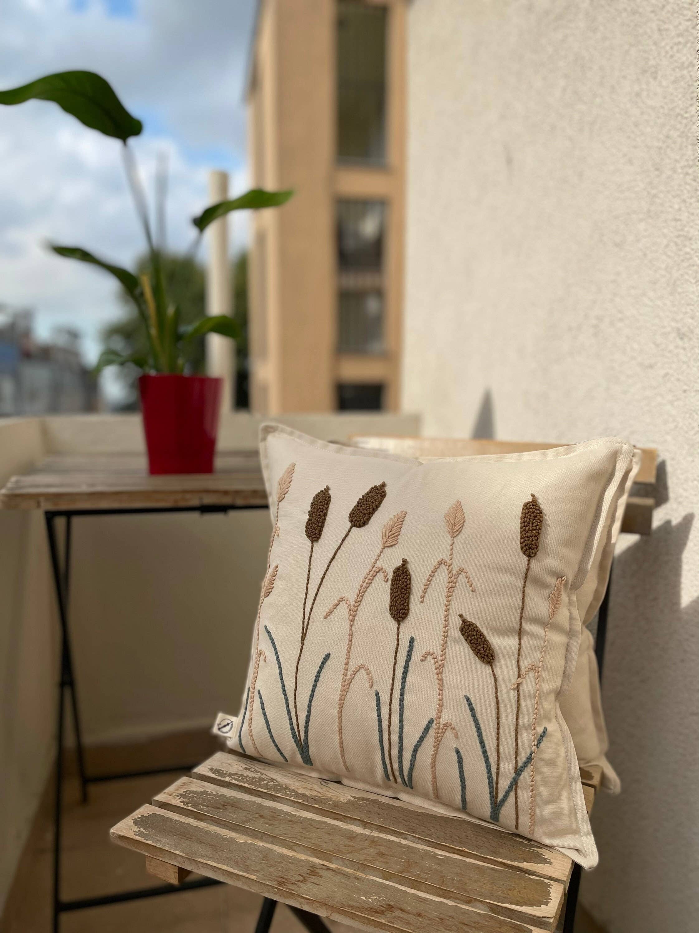 Punch Simple - Vente Housse de coussin - Housse de coussin en forme de roseaux brodés à l'aiguille perforée0