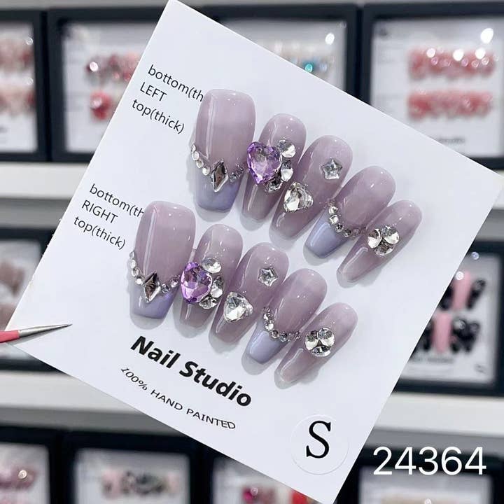 hand made Press on Nails 24364 for wholesale by foamboxnail